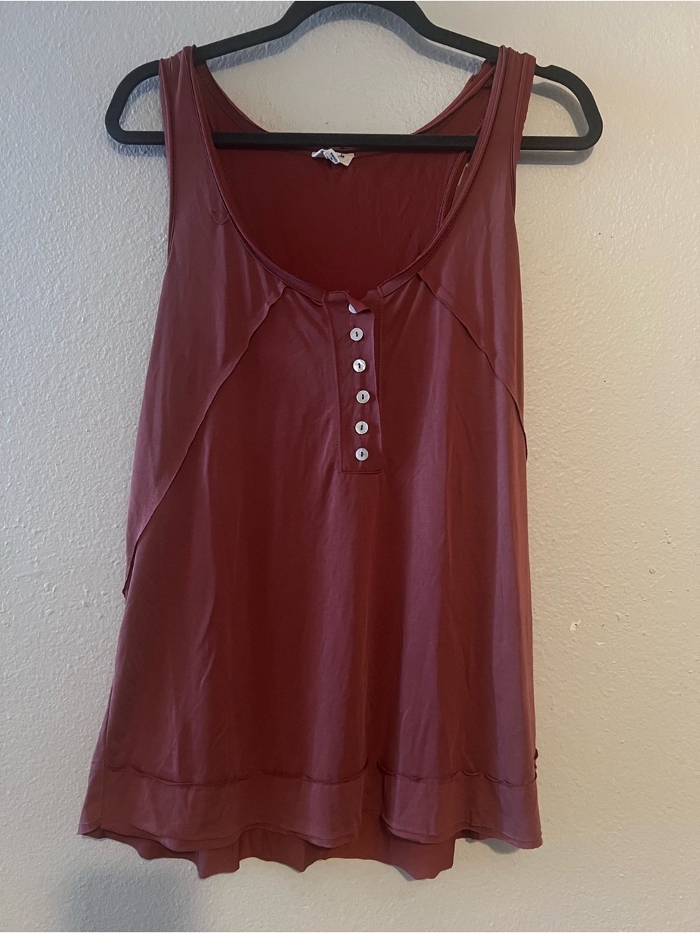 POL Sleeveless Henley Tank Top - Burnt Red